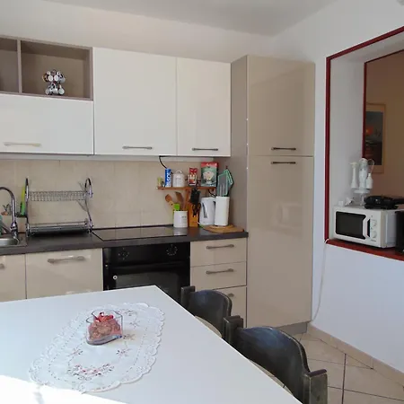 شقة Dendy